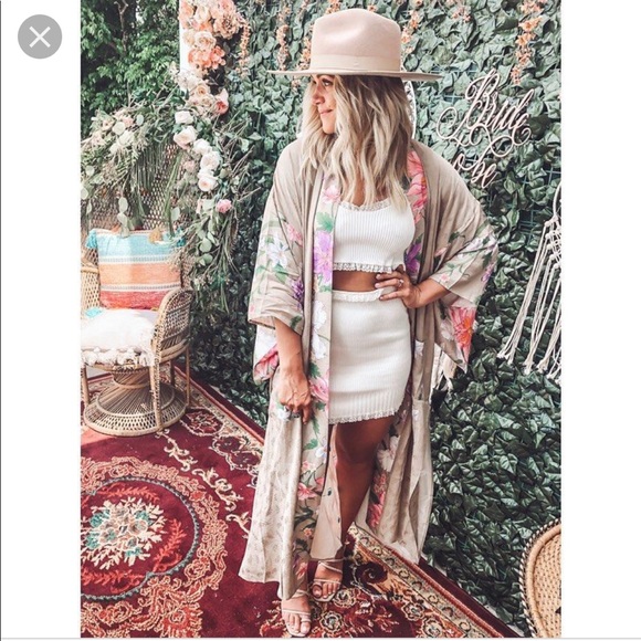 5⭐️ FAV BESTSELLER WATERFALL KIMONO ROBE DUSTER - Picture 2 of 8